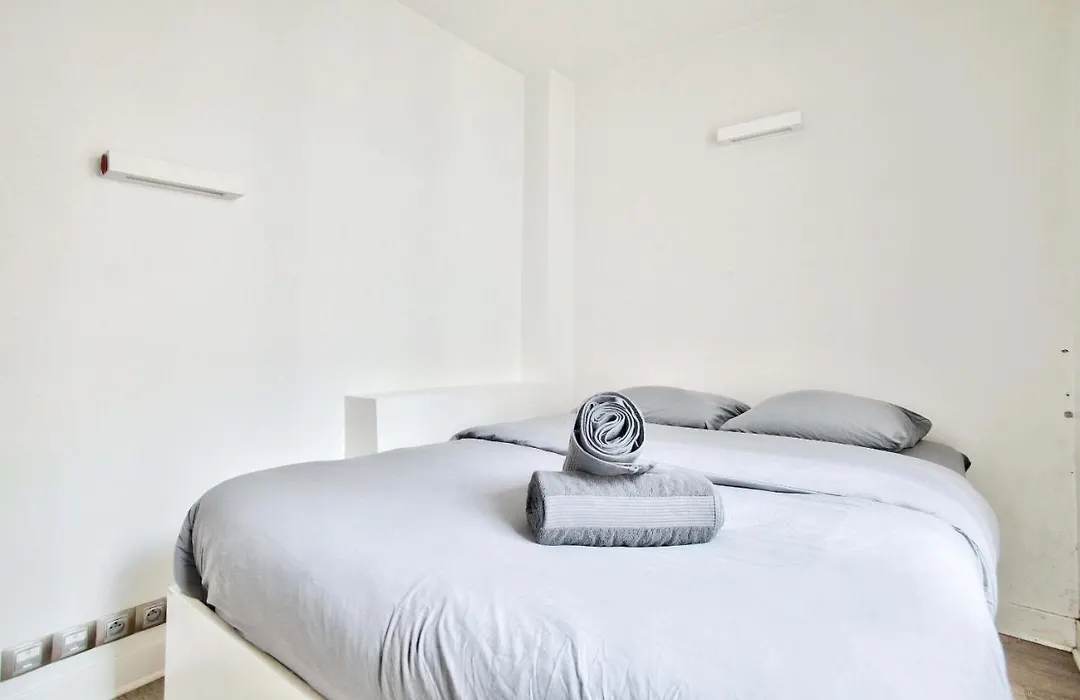 Appartement Quartier Tour Eiffel Free Netflix-1
